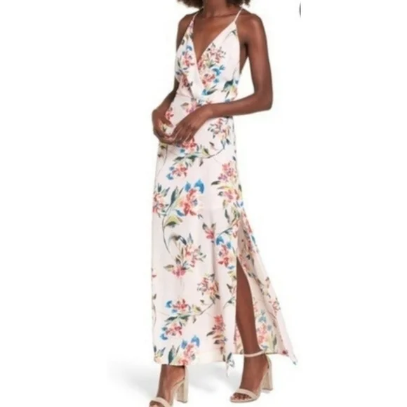 Lush V-neck Surplice Maxi Dress in Mauve Floral NEW - Picture 1 of 5